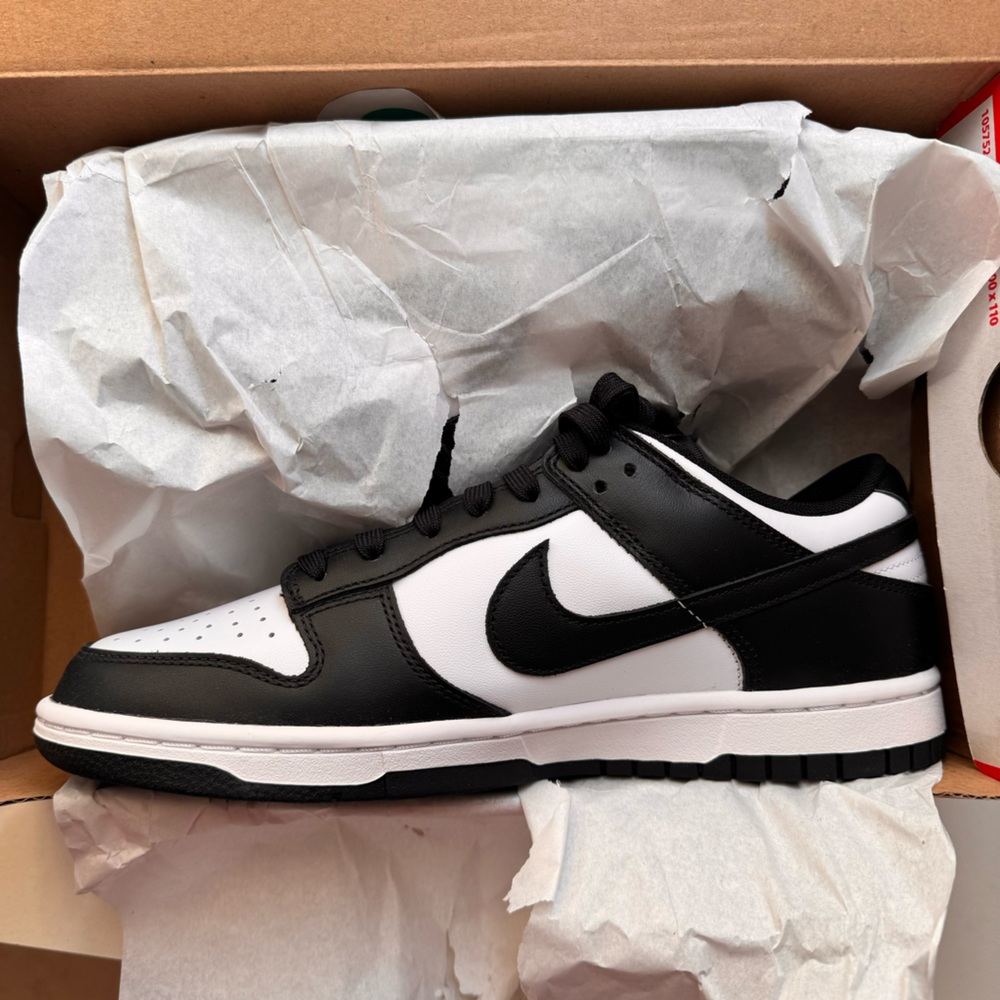 Nike Dunk Low “Panda”
